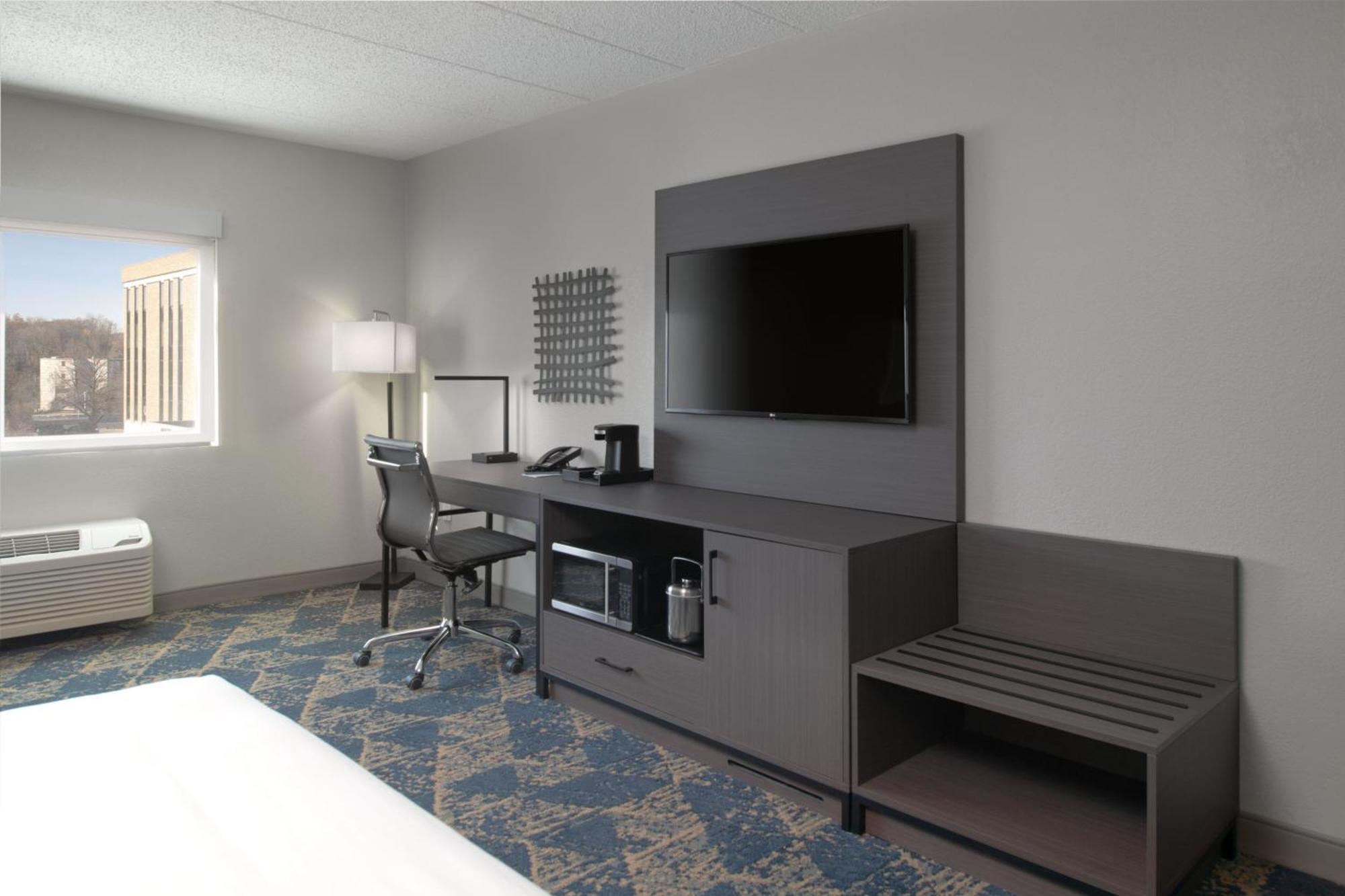 Fairfield By Marriott & Hotel Framingham