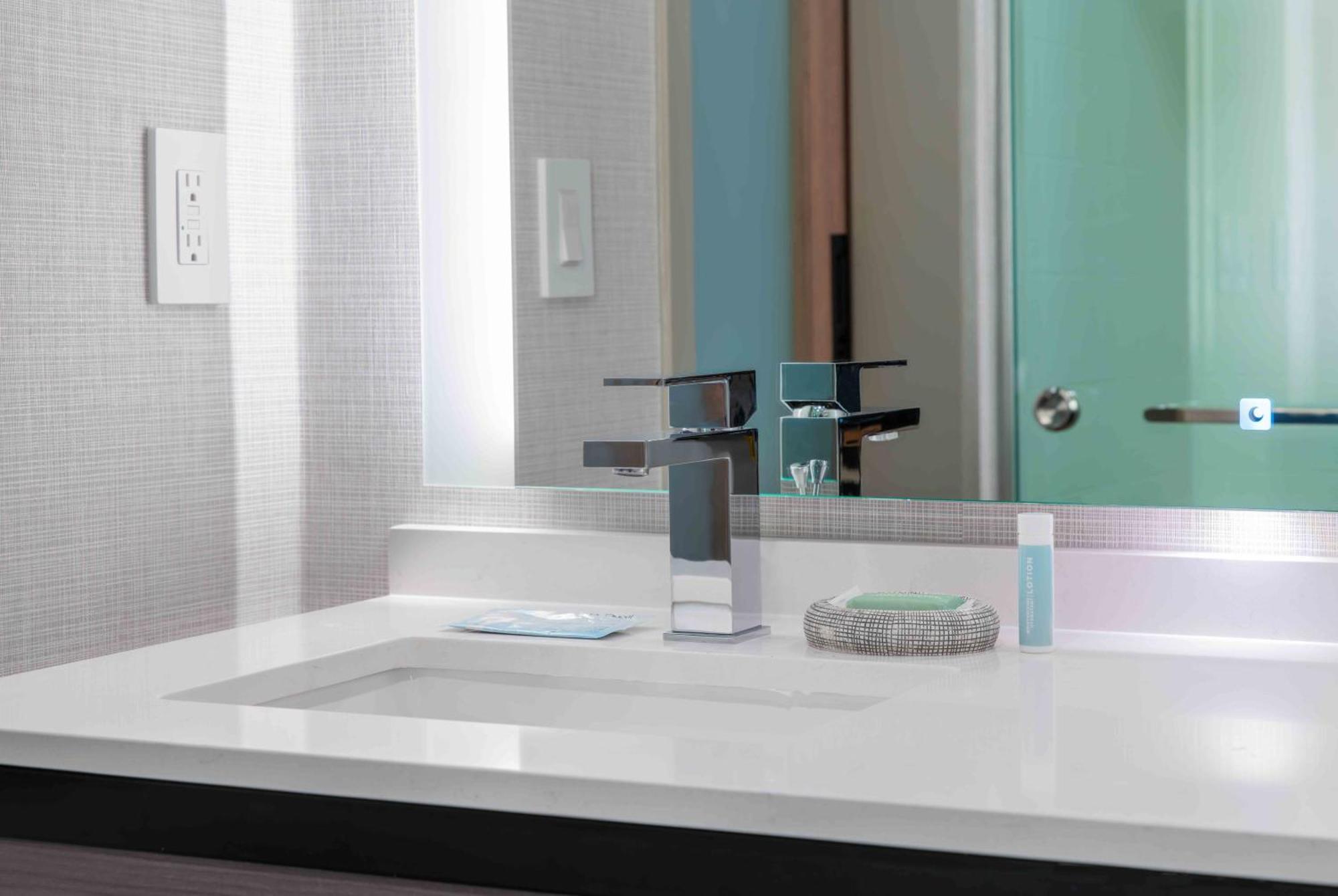 Hotel Fairfield By Marriott & Framingham